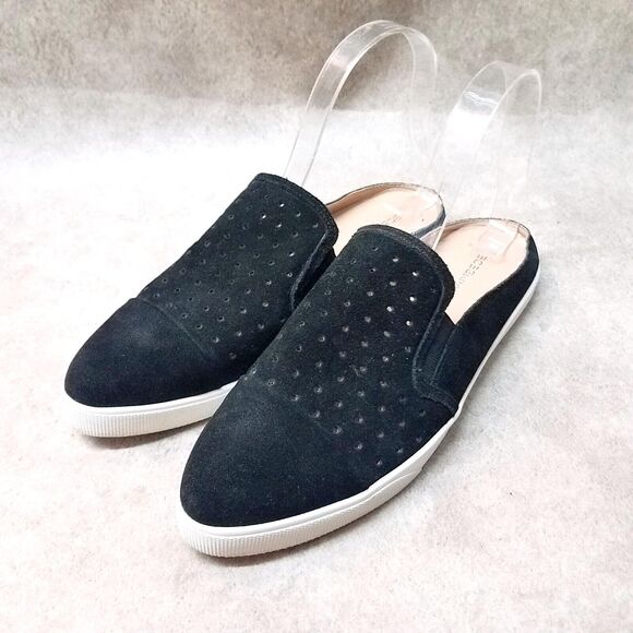 BCBGeneration Womens Yerra Size 8.5 Black Leather Slip On Perforated Loafer Mu - Picture 3 of 10